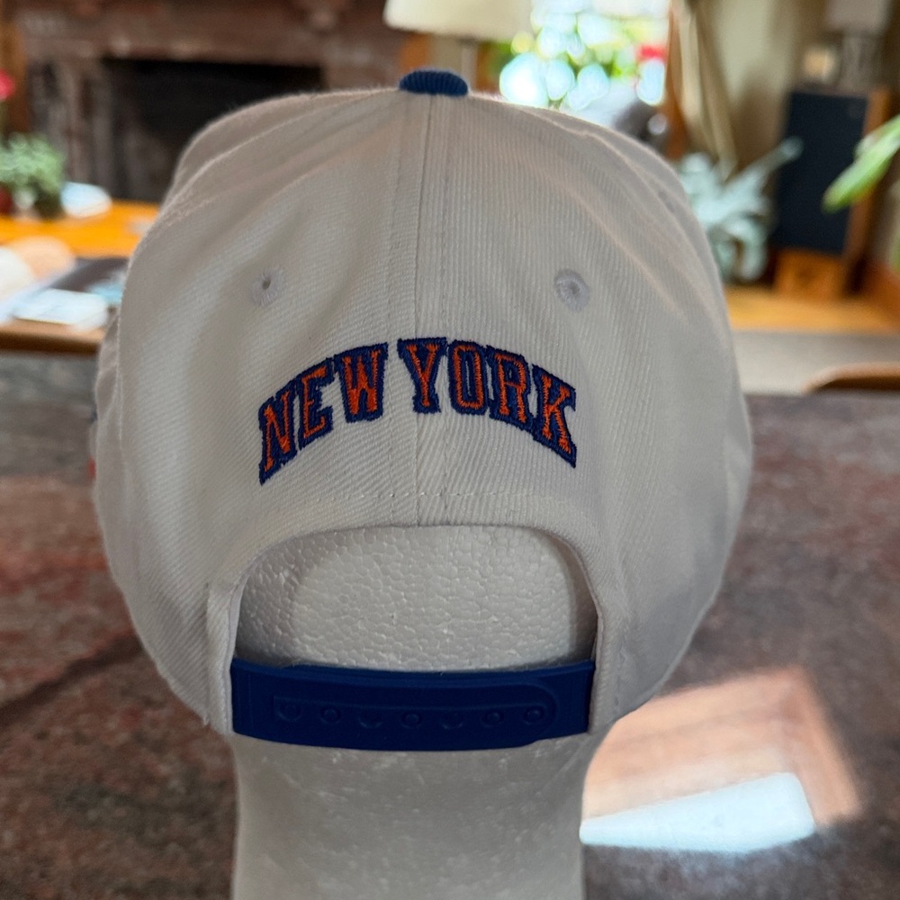 Knicks NBA Adidas originals flatbrim SnapBack Cap - Picture 4 of 5